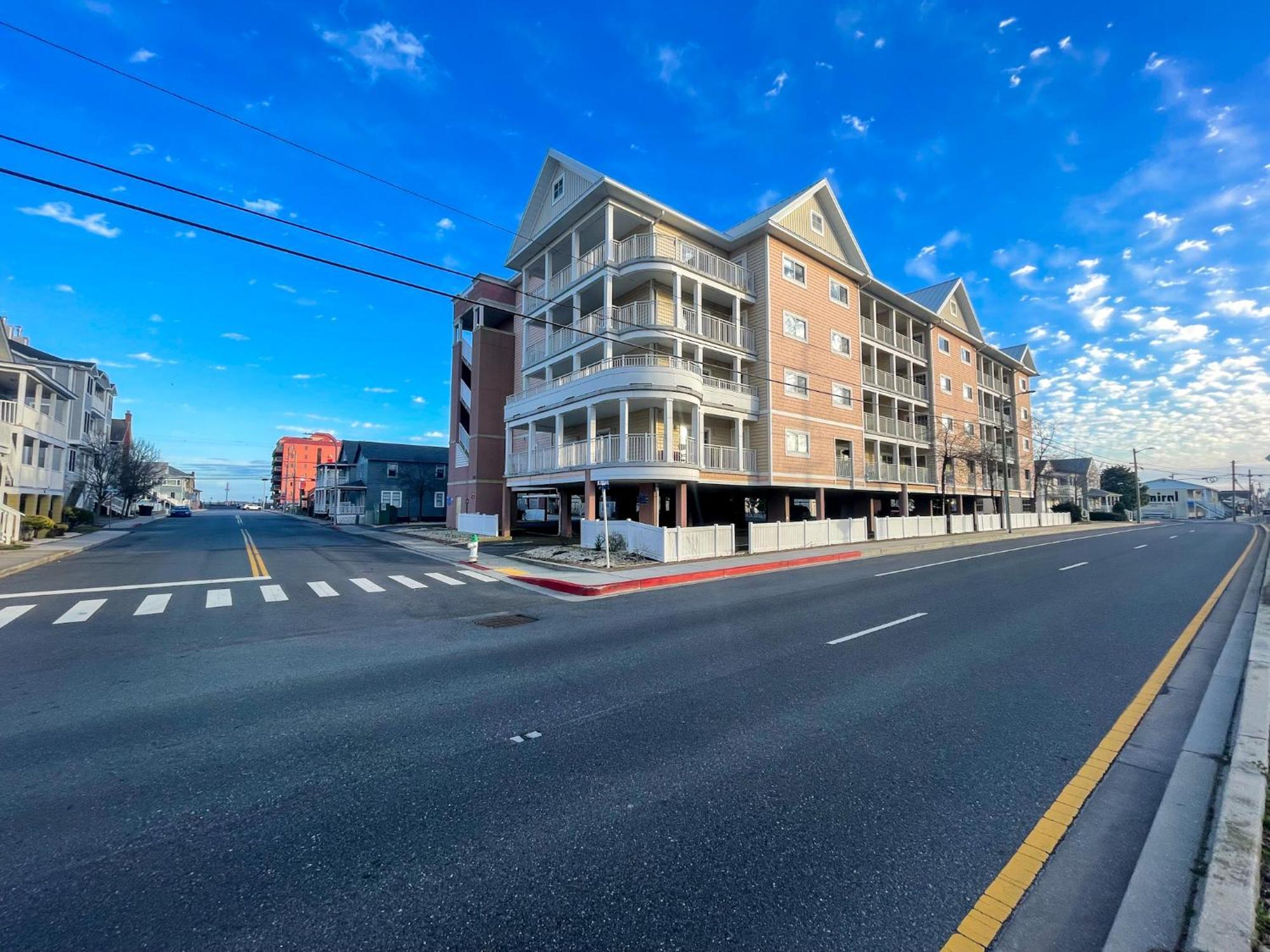 Americana Condos 10Th Street Ocean City Exterior photo